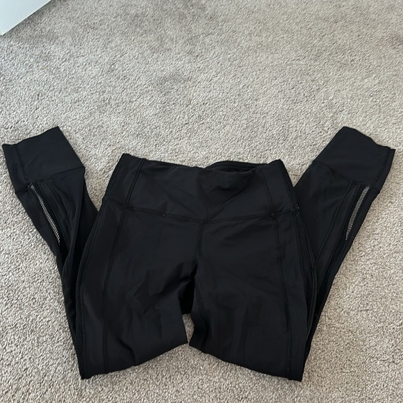 Lululemon mesh leggings - Picture 2 of 2